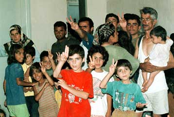 Στη Χίο οι 500 λαθρομετανάστες του πλοίου Funda