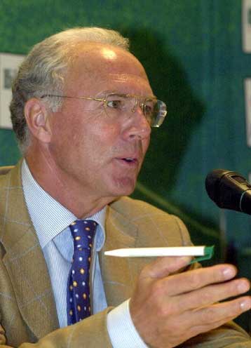 Στο Βερολίνο ο τελικός του Μουντιάλ 2006<i> Στο Μόναχο η πρεμιέρα του Παγκοσμίου Πρωταθλήματος</