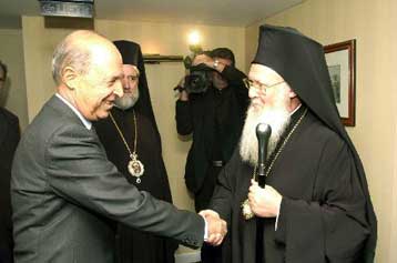 Συναντήθηκαν Σημίτης και Βαρθολομαίος <I>Προσβλέπουμε σε αρμονική συνεργασία, δήλωσε ο Πατριάρχη