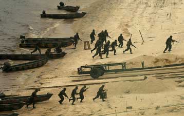 Τουλάχιστον 56 Κολομβιανοί στρατιώτες νεκροί<I>Μαίνονται οι συγκρούσεις με αριστεριστές αντάρτες