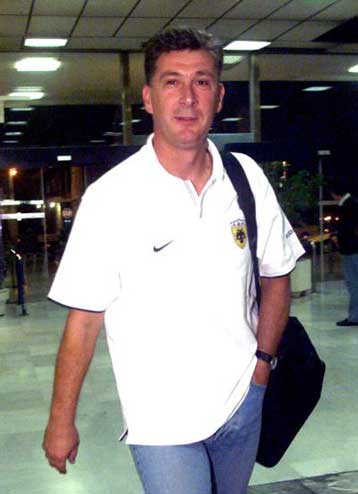 «Βλέπει» Χέρφολγκε ο Μήνου