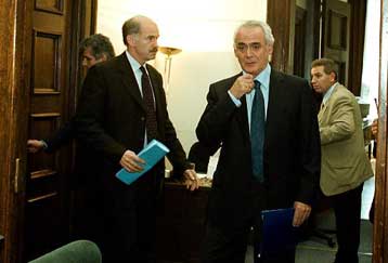 Κριτική Τσοχατζόπουλου για την εμμονή στελεχών του ΠΑΣΟΚ στο θέμα του εκλογικού νόμου