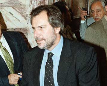 Η εποχή των προνομίων έχει οριστικά τελειώσει, λέει ο Παπουτσής