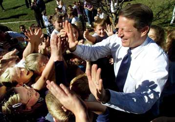 Οι Ρεπουμπλικάνοι εξετάζουν ενδεχόμενη ανάμειξη Γκορ σε μεταφορά όπλων από τη Ρωσία στο Ιράν