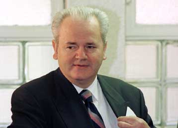 Με 50,24% εξελέγη ο Κοστούνιτσα<i>Επαφές του προέδρου με τα σώματα ασφαλείας</i>