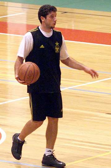 Χειρουργείται την Παρασκευή ο Γιάννης Σιούτης<i>Μένει εκτός γηπέδων για τρεις μήνες</i>