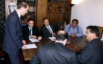 Επανεξέταση 11 «καυτών» ζητημάτων του ποδοσφαίρου συμφώνησαν Φλωρίδης – ΠΑΕ