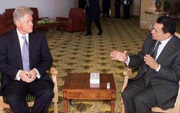 «Γεράκια» και «μετριοπαθείς» συγκρούονται για τη στάση έναντι του Ισραήλ εν όψει της αραβικής συνόδο