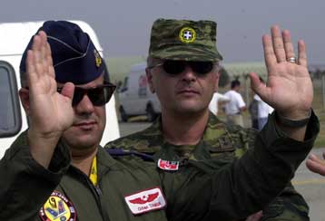 Διαστρεβλώνει ο τουρκικός Τύπος την εμπλοκή στη ΝΑΤΟϊκή Destined Glory 2000