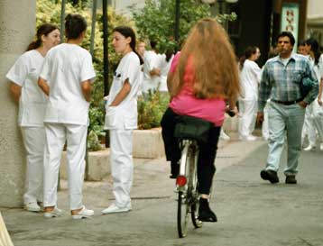 Έκθεση έργων γλυπτικής στο νοσοκομείο «Υγεία»