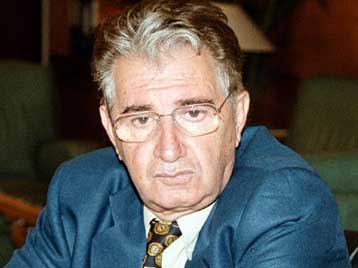 Να ισχύσει το καμποτάζ και μετά το 2004</I>