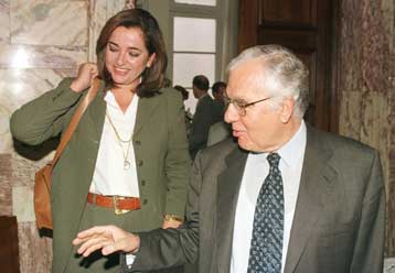 Ο Μητσοτάκης μαχαιρώνει πισώπλατα τη ΝΔ, δηλώνει ο Γ.Κεφαλογιάννης