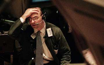 Aνοδος και… μετά πτώση για Nasdaq και Dow Jones στο άνοιγμα της Τρίτης