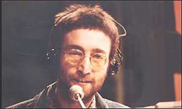 Στο σφυρί το πιάνο του Λένον