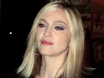 Στη Μαντόνα το δικαίωμα χρήσης του ομώνυμου δικτυακού τόπου