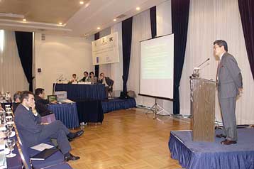 Μικρό ενδιαφέρον για συνεργασία στις ελληνικές επιχειρήσεις διαπιστώνει η Παγκόσμια Τράπεζα