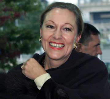 Δεκτή υπό όρους η Γιουγκοσλαβία στον ΟΑΣΕ<i>Κρούει τον κώδωνα του κινδύνου ο γιουγκοσλαβικός στρ