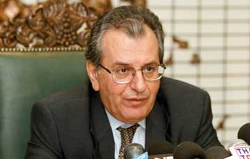 Δεν αλλάζει το καθεστώς συνταξιοδότησης των δημοσίων υπαλλήλων διαβεβαιώνει ο Ν.Φαρμάκης