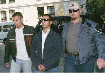 Στον εισαγγελέα οι αστυνομικοί που συνελήφθησαν με όπλα και ναρκωτικά