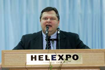 Δεν είναι μόνος του ο Σημίτης, δηλώνει ο Βενιζέλος