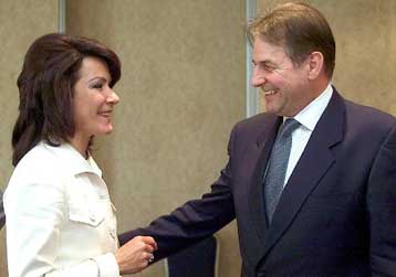 Δεν ζητήσαμε την υπουργοποίηση της Αγγελοπούλου, διευκρινίζει ο Ρογκ<I>Προς αναβολή της απόφασης