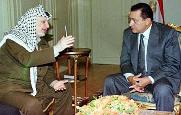 Ο Κλίντον θα συμμετάσχει στη σύνοδο της Αιγύπτου<i>Οι Παλαιστίνιοι ζητούν συμμετοχή ΕΕ και Μόσχα