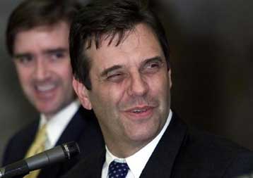 Σε Σερβία-Μαυροβούνιο θέλει να μετονομάσει τη Γιουγκοσλαβία ο Κοστούνιτσα