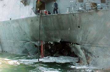 Στους 17 οι νεκροί από την επίθεση στο USS Cole<I>Συνεργασία στις έρευνες υπόσχεται η Υεμένη</I>