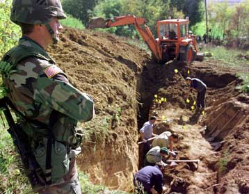 Και άλλος ομαδικός τάφος στη Βοσνία<I>Στη Χάγη δικάζεται ο Κρστιτς τη Δευτέρα</I>