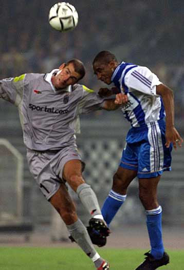 Σε μία αγωνιστική μειώθηκε η ποινή του Ζιντάν από την UEFA