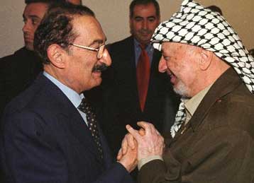 Επιστροφή στις συνομιλίες ζητά ο Μ.Ετζεβίτ για τη Μ. Ανατολή<i>Συνέντευξη εφ όλης της ύλης στο