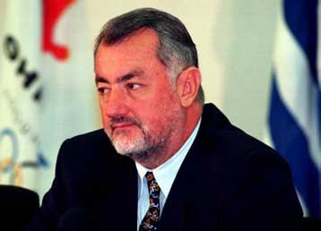 Δεκαέξι ελληνικές εταιρείες υποψήφιες χορηγοί του 2004