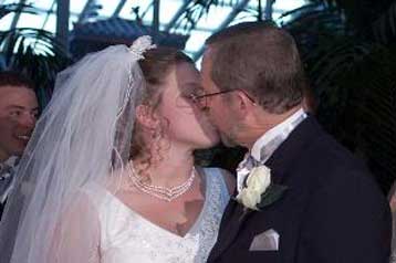 Οκτώ χιλιάδες διαζύγια εκδίδονται κάθε χρόνο στην Ελλάδα