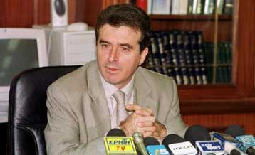 Μέτωπο Χρυσοχοΐδη κατά του οργανωμένου εγκλήματος