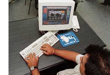 Καθυστερημένα παραδίδονται στους παραλήπτες τους τα ηλεκτρονικά ψώνια, αποκαλύπτει έρευνα