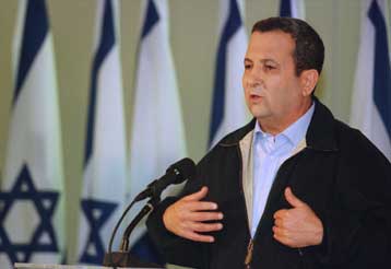 Προπαγάνδα τα περί κήρυξης πολέμου στους Παλαιστινίους, υποστηρίζει ο Μπαράκ