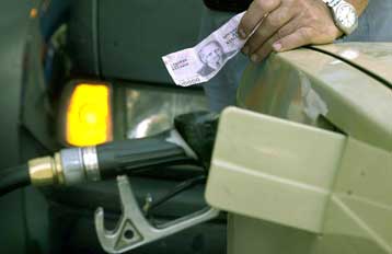 Μειωμένα εμφανίζονται τα ενεργειακά αποθέματα των ΗΠΑ