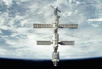 Απογειώθηκε το Discovery – Ξεκίνησε η 100ή πτήση διαστημικού λεωφορείου