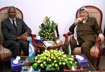 Ο Κόφι Ανάν φέρνει Μπαράκ, Αραφάτ και ΗΠΑ στο τραπέζι των διαπραγματεύσεων