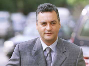 Κυβέρνηση και αντιπολίτευση συμφώνησαν για την απομάκρυνση του Β.Μητρόπουλου από την ΕΠΑΕ