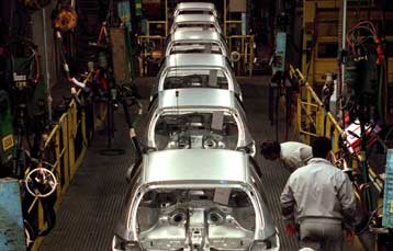 Ενισχύθηκε η γερμανική βιομηχανική παραγωγή τον Αύγουστο<i>Συρρικνώθηκε το εμπορικό πλεόνασμα</i