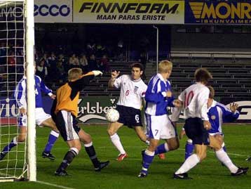 Κόλλησαν στο μηδέν Φινλανδία και Αγγλία στο Ελσίνκι για τον ένατο όμιλο