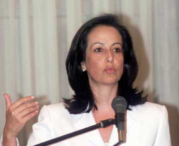 Υιοθετήθηκε από την Κομισιόν η πρόταση της Διαμαντοπούλου για το ασφαλιστικό