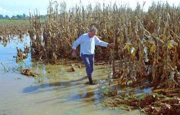 Περισσότερα από 6,5 δισ. δρχ. από το ΥΠΕΧΩΔΕ για αντιπλημμυρικά και οδικά έργα