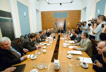 Απόδειξη της διαπλοκής η παραίτηση Σαλαλέ, υποστηρίζει η Νέα Δημοκρατία