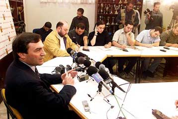 Ας κάνουμε το ντέρμπι Αρη – ΠΑΟΚ διαφήμιση του ποδοσφαίρου