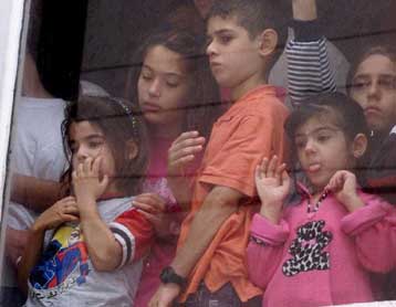 Η φτώχεια χτυπά την πόρτα της Ευρώπης<i>Πενήντα εκατoμμύρια παιδιά του πρώην Ανατολικού Μπλοκ πε