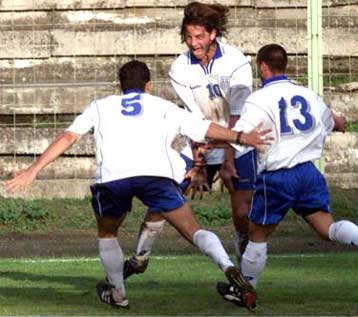 Πρώτη η εθνική ελπίδων μετά την ισοπαλία 2-2 της Φινλανδίας με την Αγγλία