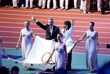 Οικονομία και απασχόληση «παίρνουν τα πάνω τους» με τους Ολυμπιακούς Αγώνες του 2004