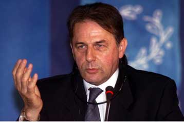 Η Ελλάδα χρειάζεται τέσσερα χρόνια ανακωχή για να διοργανώσει τους Ολυμπιακούς Αγώνες, δήλωσε ο Ζ.Ρο